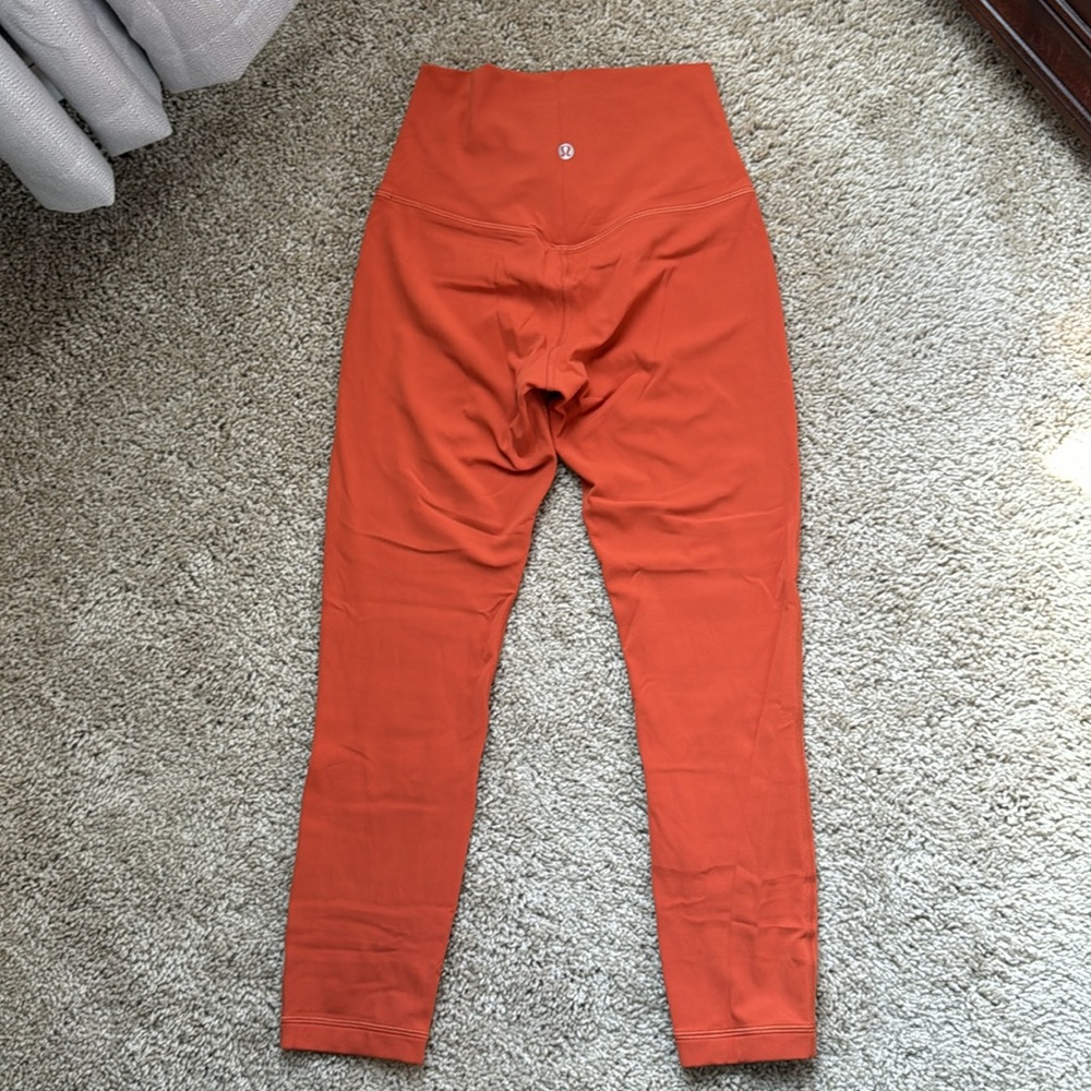 Like New Align Leggings - Picture 3 of 5